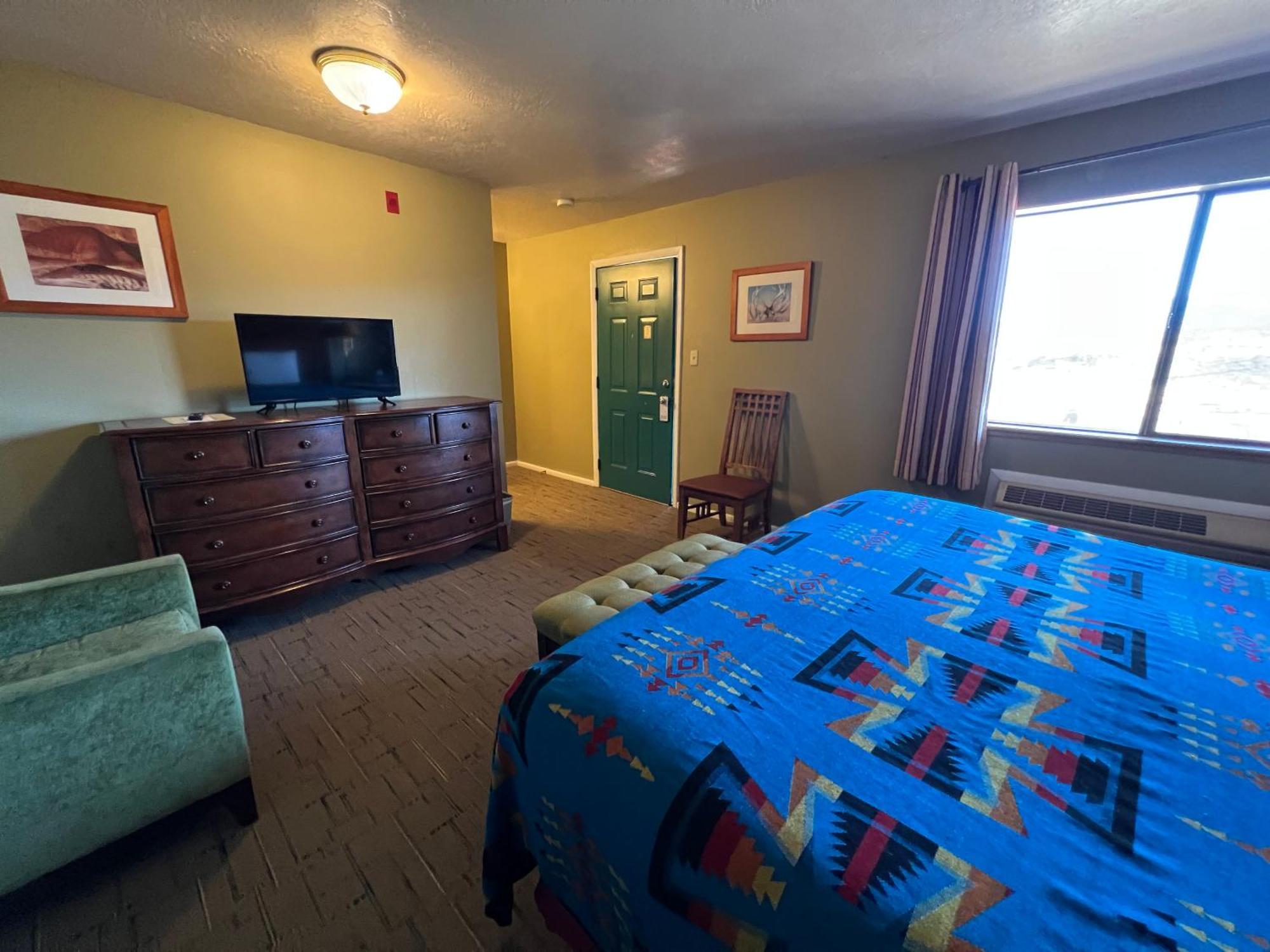 The Rim Rock Inn Тори Екстериор снимка
